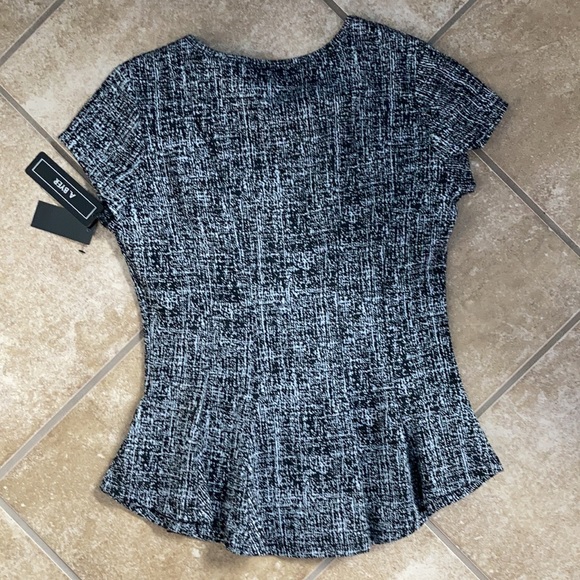A. Byer career top size small black and grey digital print NWT - Picture 5 of 6